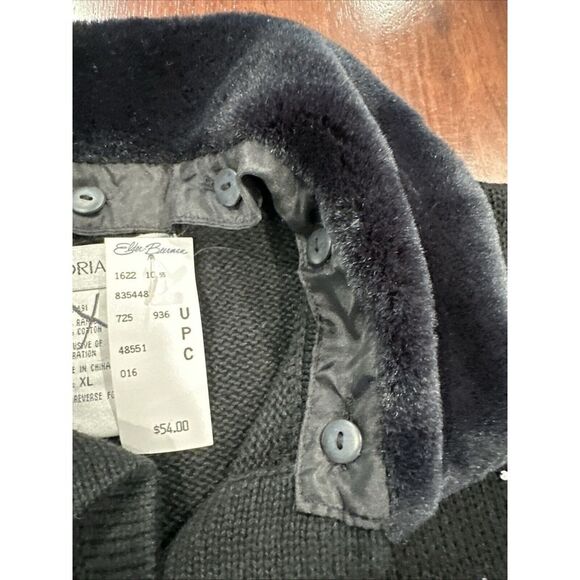 victoria jones christmas sweater - Picture 4 of 5